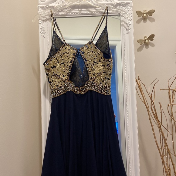 Formal gold and navy beaded gown - Picture 2 of 4